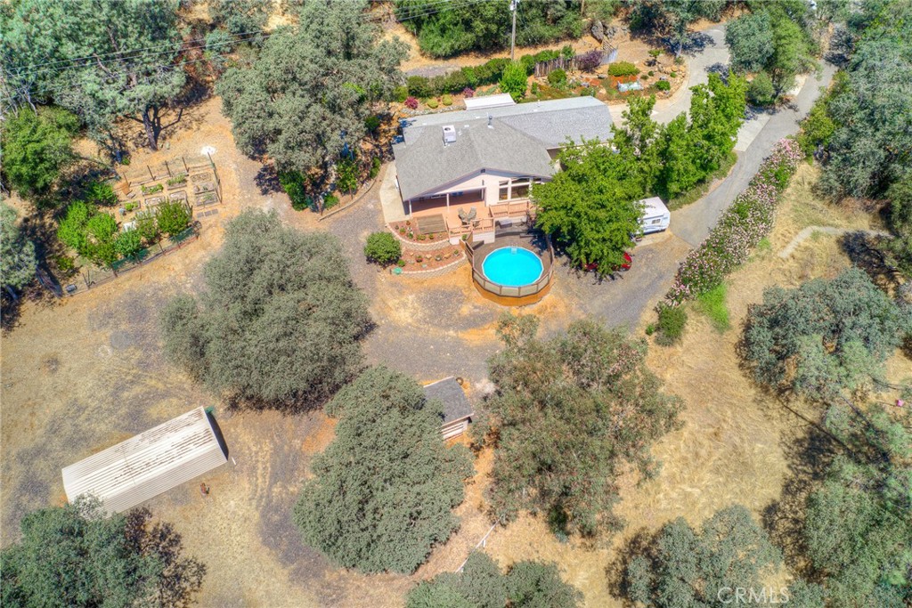 26 Zepher Property Photo 4