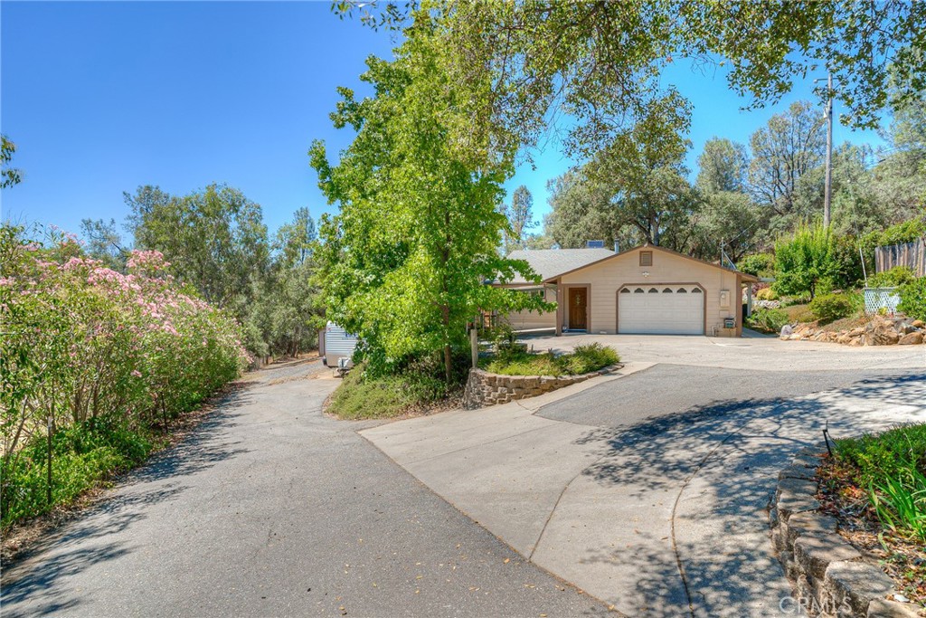 26 Zepher Property Photo 5