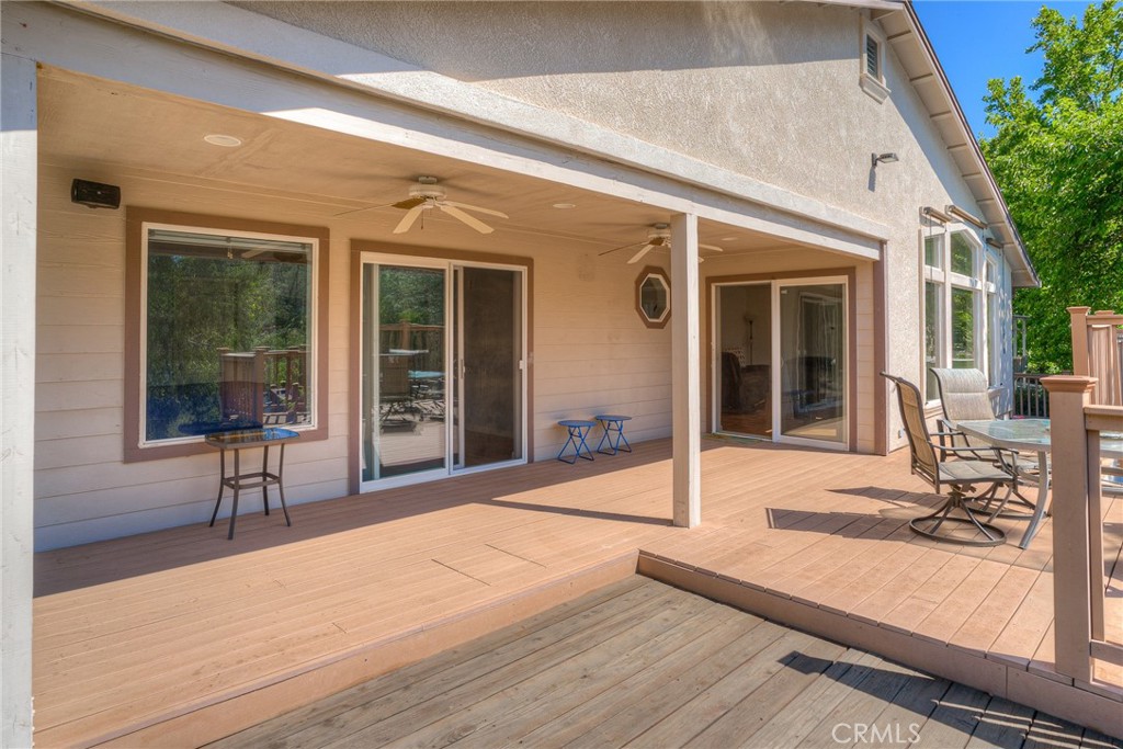 26 Zepher Property Photo 6