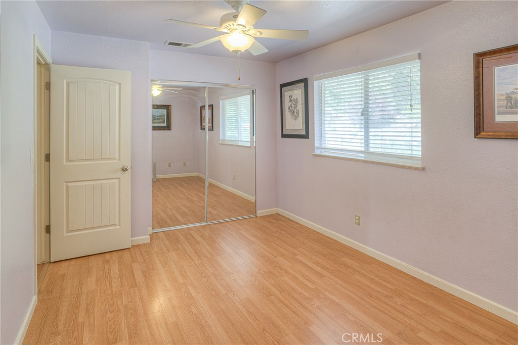 26 Zepher Property Photo 22