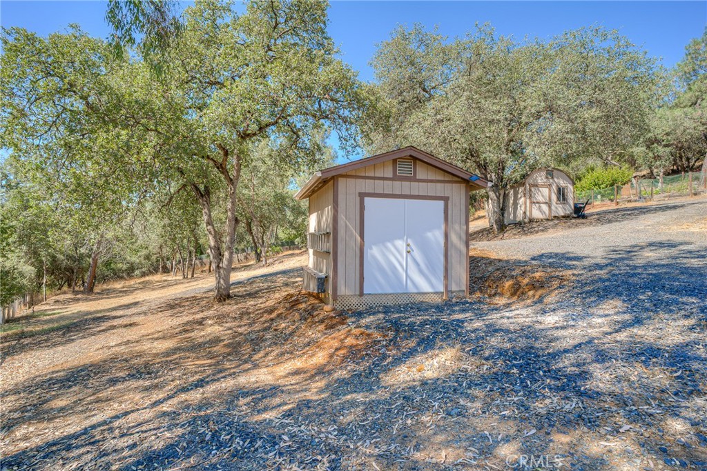 26 Zepher Property Photo 32