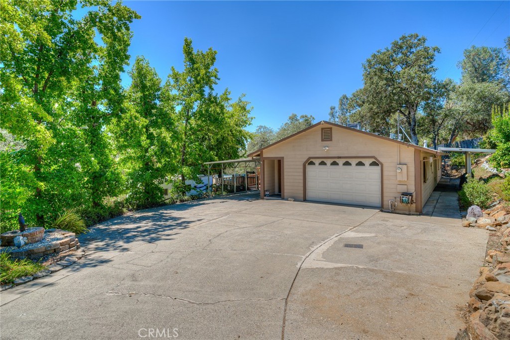 26 Zepher Property Photo 35