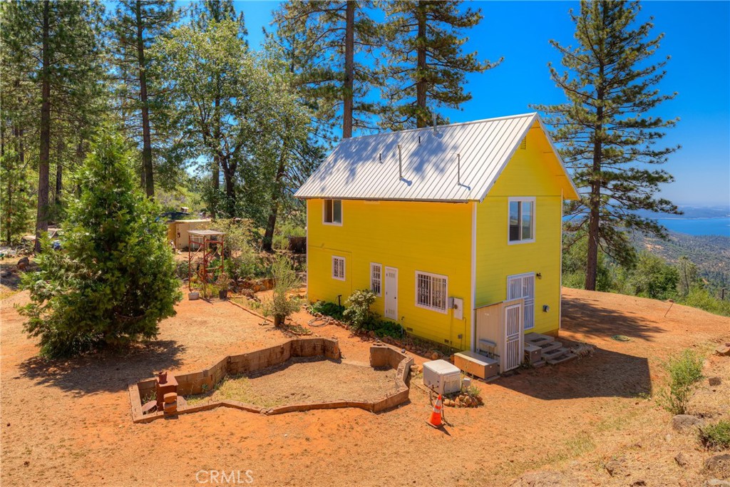 1895 Encina Grande Property Photo 3