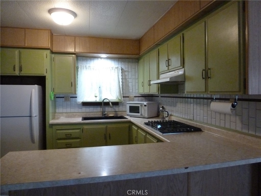 111 Cottonwood Circle Property Photo 5