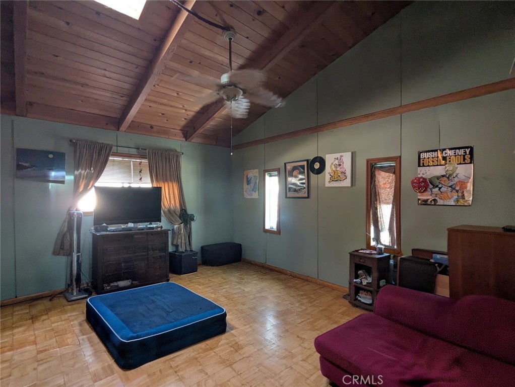 322 Deer Meadow Property Photo 9