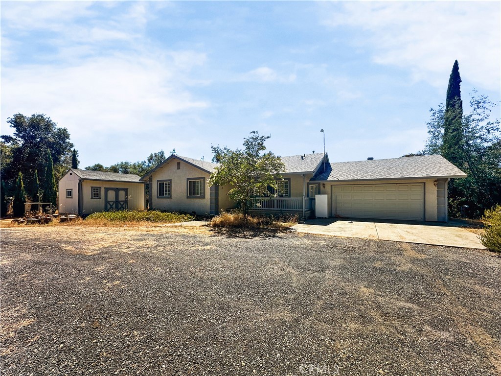 866 W Sandra Property Photo 1