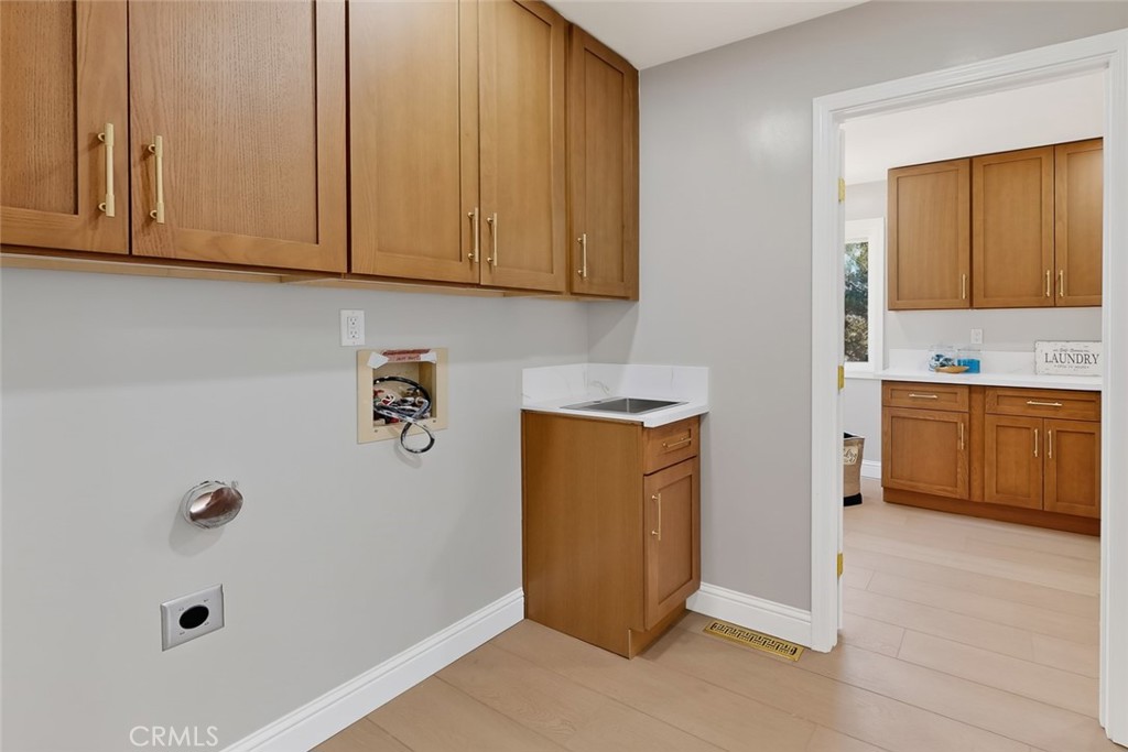 1111 Hardman Avenue Property Photo 35
