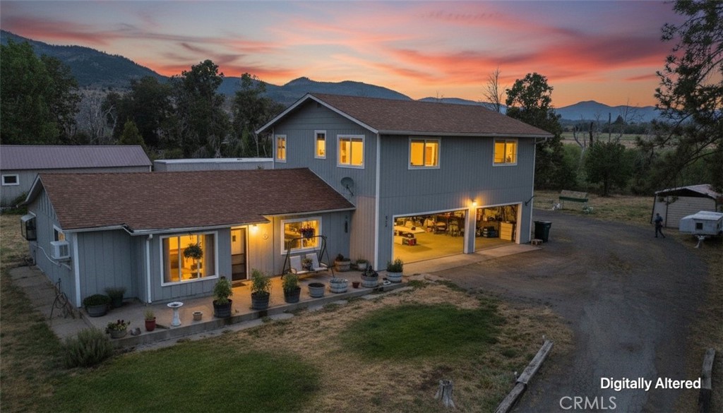 565 Main Property Photo 1