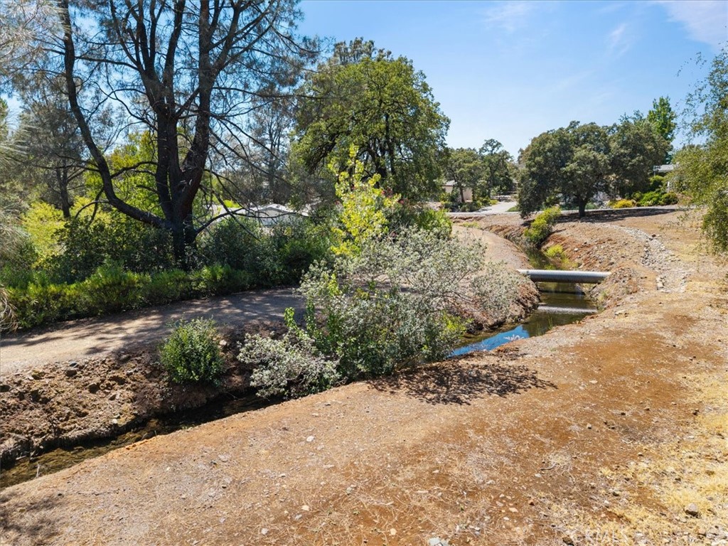 397 Stoneridge Property Photo 5