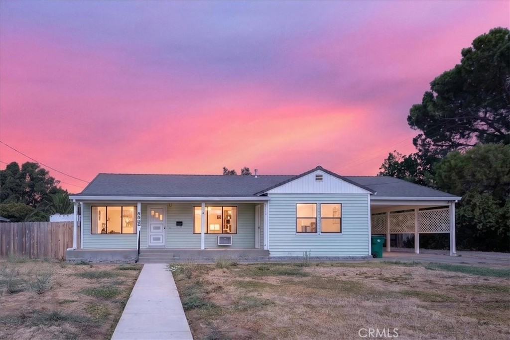 555 Pacific Property Photo 2