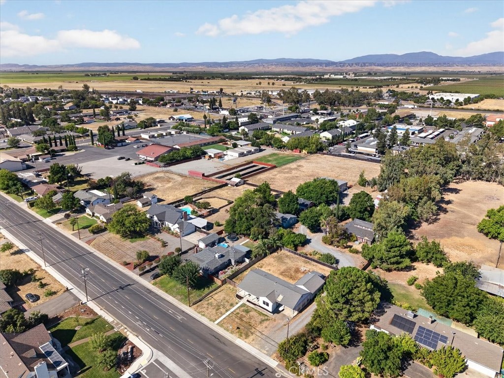 555 Pacific Property Photo 45