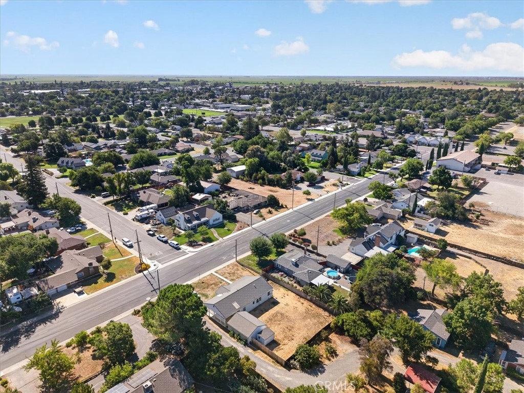 555 Pacific Property Photo 49