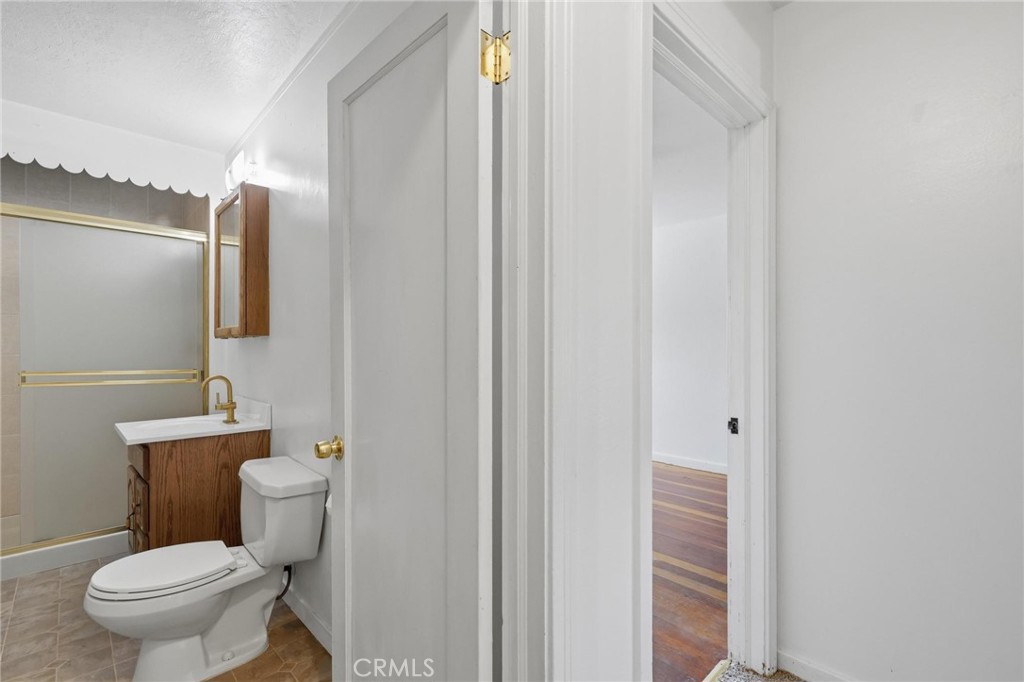 946 14th Property Photo 19