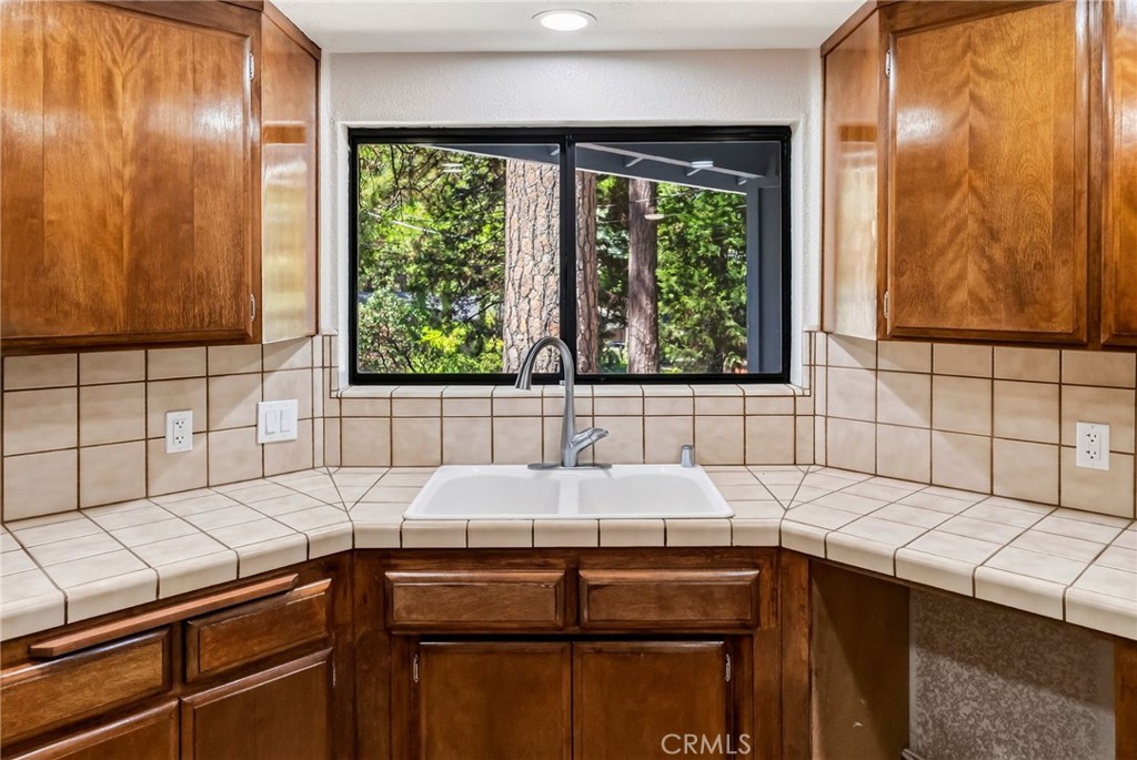 14382 Sinclair Property Photo 18