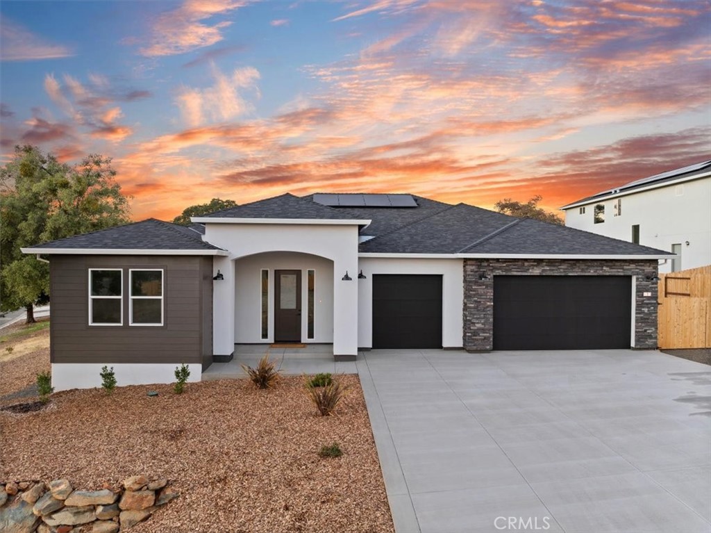 1 Thunder Rock Court Property Photo 1