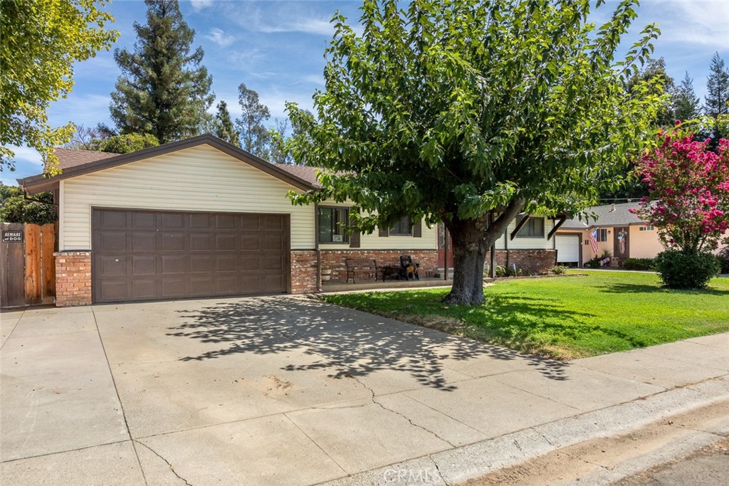 2906 3rd Property Photo 1