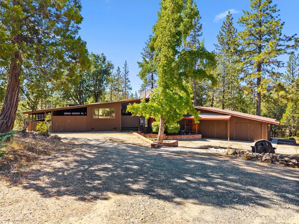 8438 Santos Dumont Way Property Photo 2
