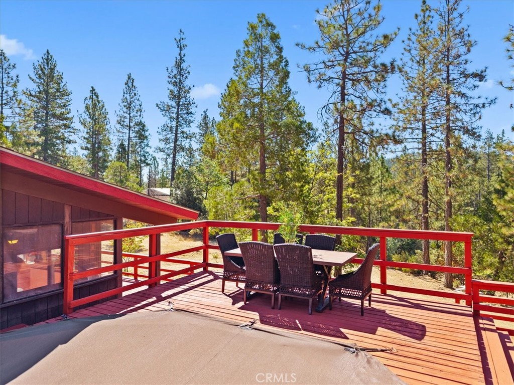 8438 Santos Dumont Way Property Photo 5