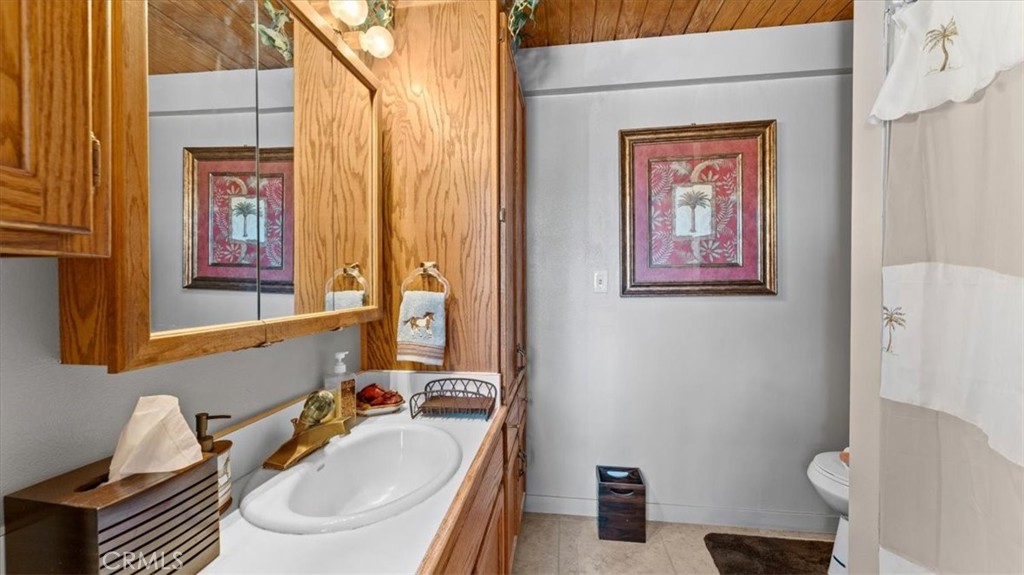 8438 Santos Dumont Way Property Photo 44