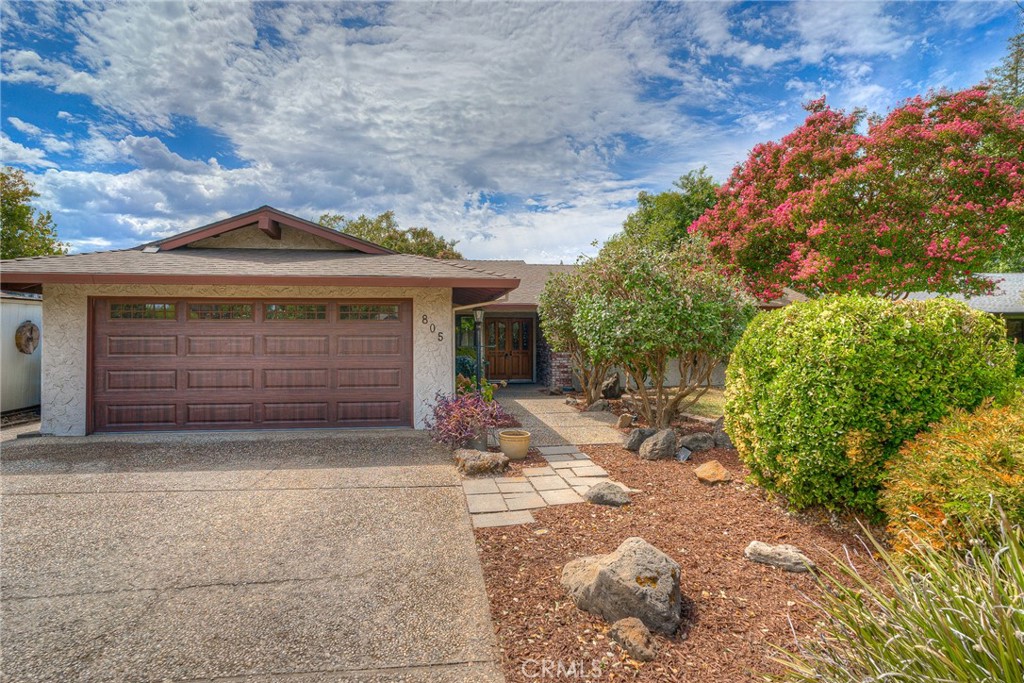 805 Madrone Avenue Property Photo 3