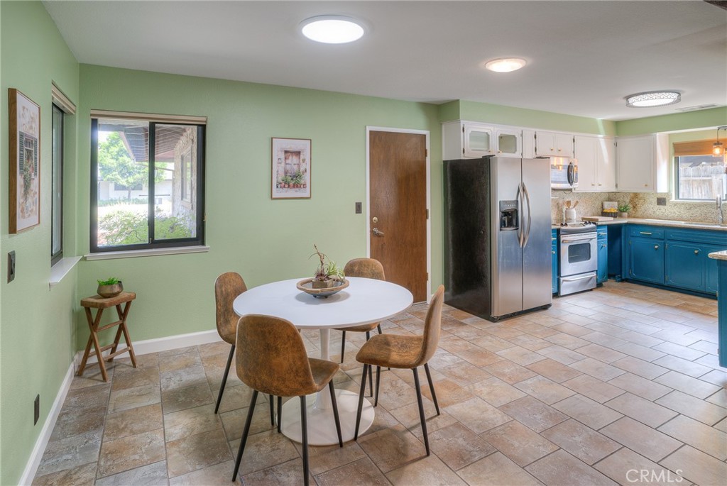 805 Madrone Avenue Property Photo 14