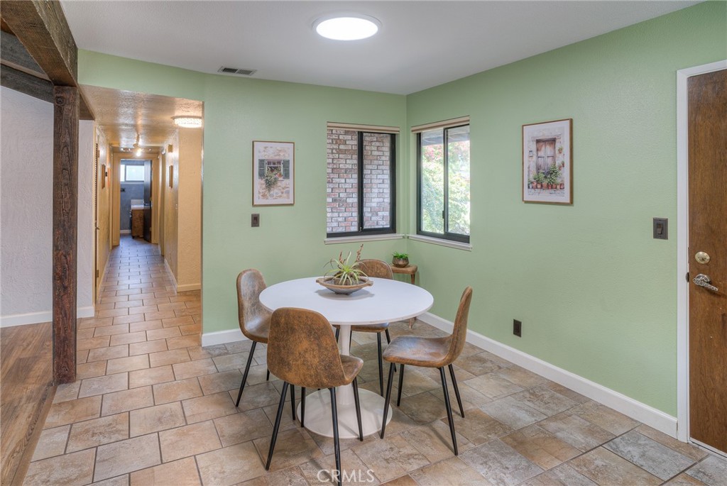 805 Madrone Avenue Property Photo 15