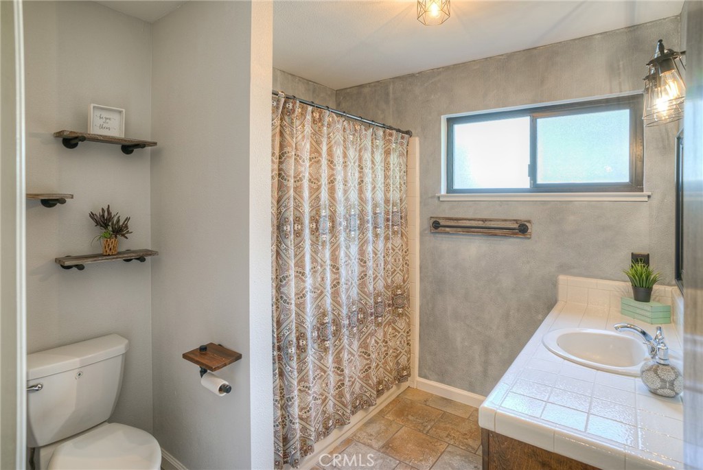 805 Madrone Avenue Property Photo 22