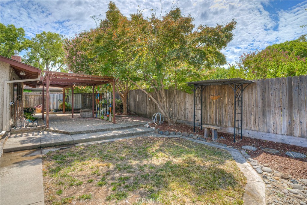 805 Madrone Avenue Property Photo 28