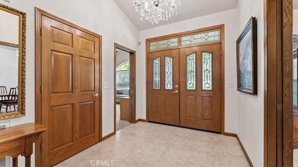 172 Ward Boulevard Property Photo 2