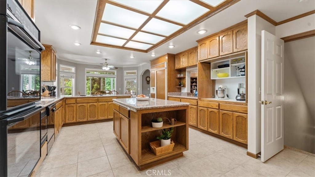 172 Ward Boulevard Property Photo 7