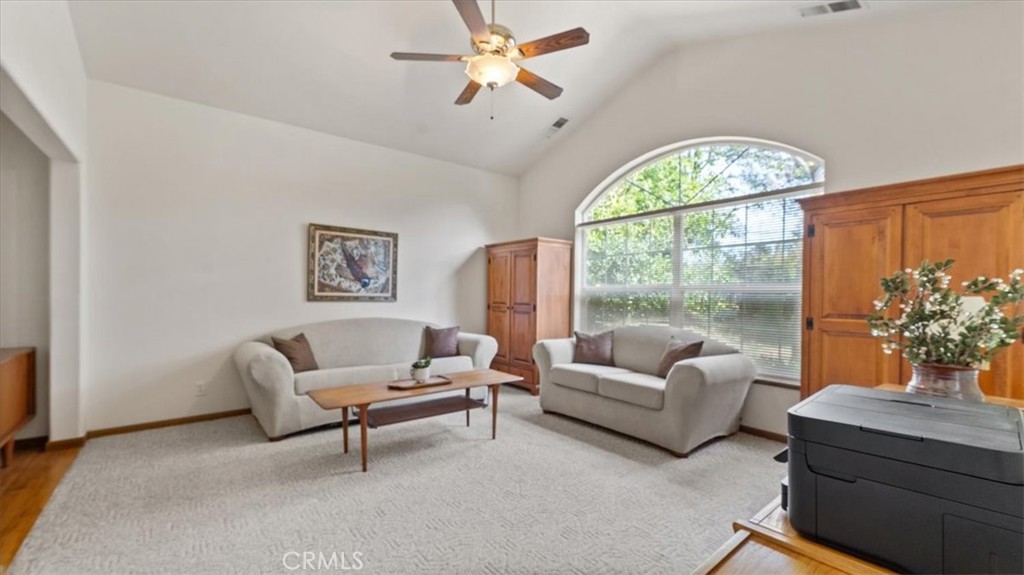 172 Ward Boulevard Property Photo 15