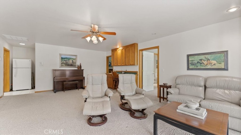 172 Ward Boulevard Property Photo 29