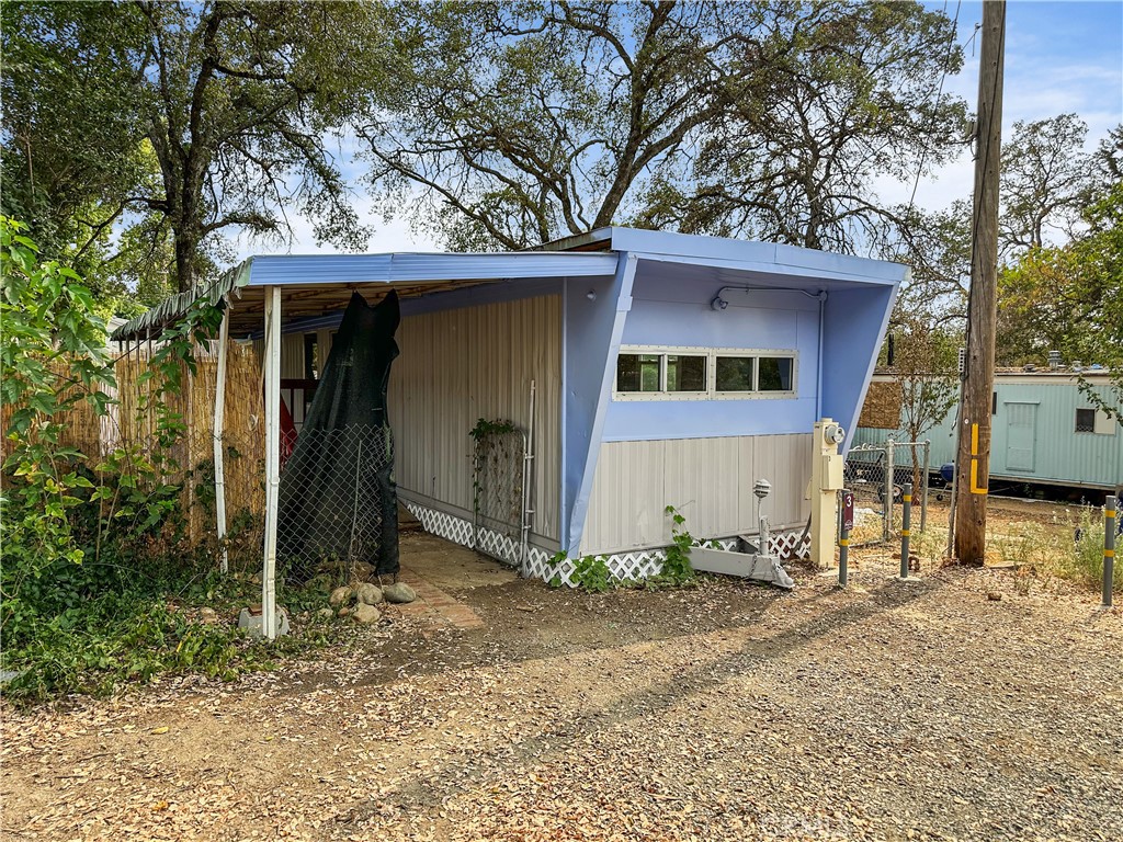 37 Acacia Avenue 3 Property Photo 1