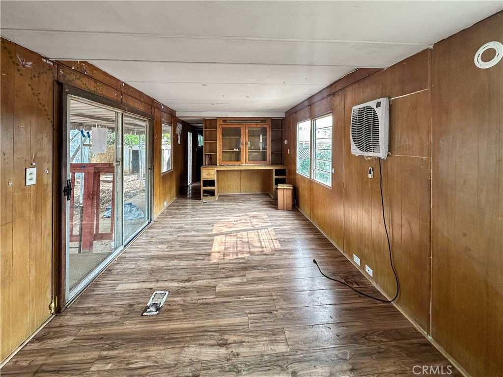 37 Acacia Avenue 3 Property Photo 3