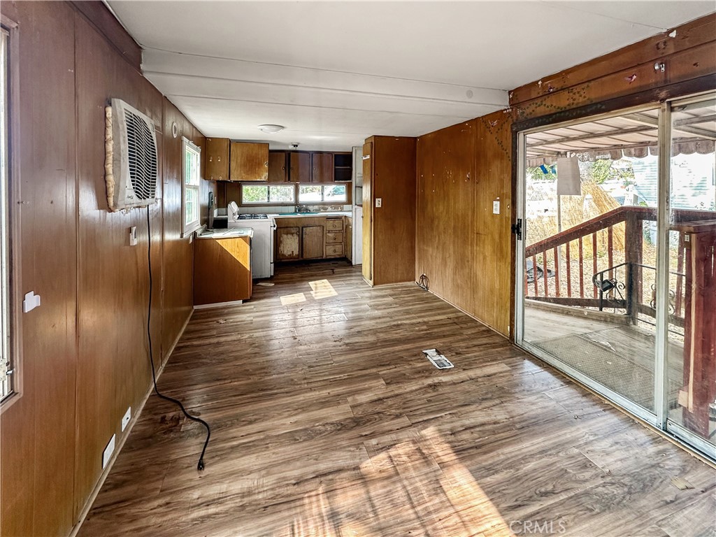 37 Acacia Avenue 3 Property Photo 4