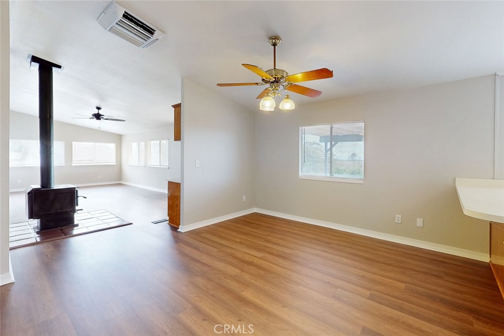 265 Lost Horizon Property Photo 20