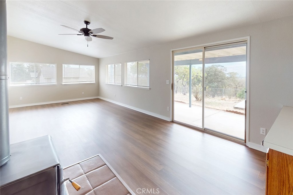 265 Lost Horizon Property Photo 21