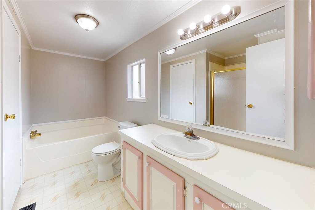 265 Lost Horizon Property Photo 28