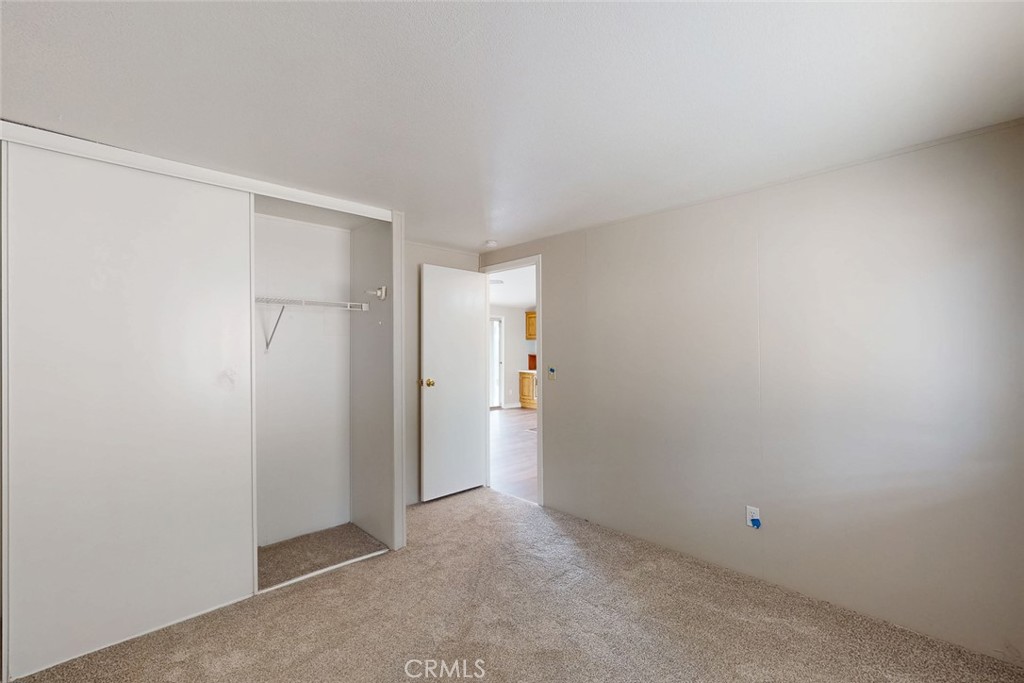265 Lost Horizon Property Photo 32