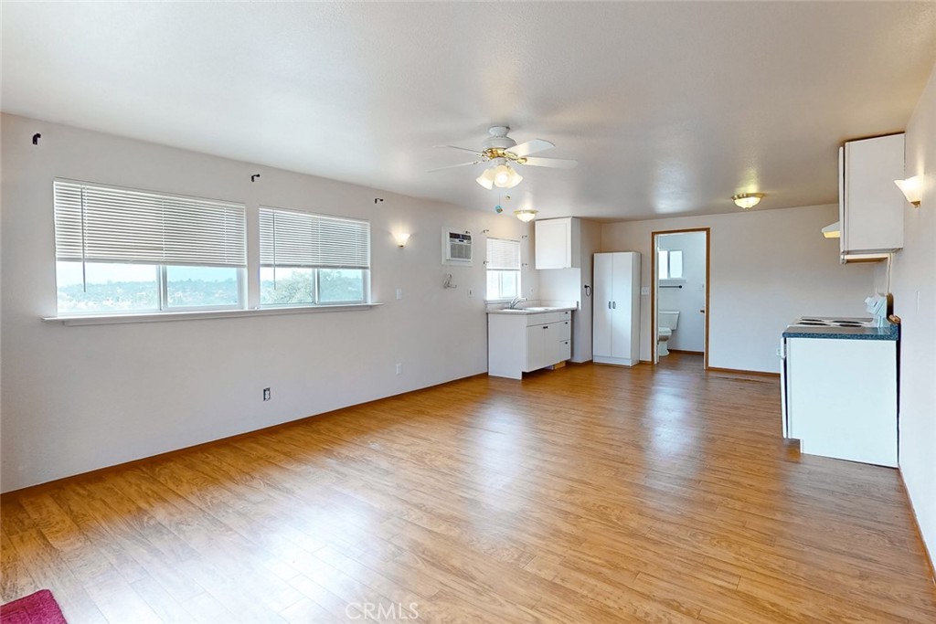 265 Lost Horizon Property Photo 35