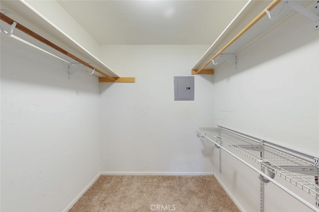 265 Lost Horizon Property Photo 41
