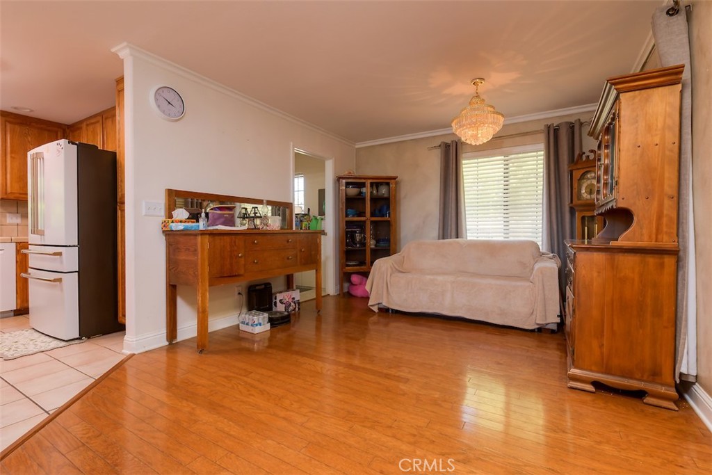 4965 Tami Property Photo 8