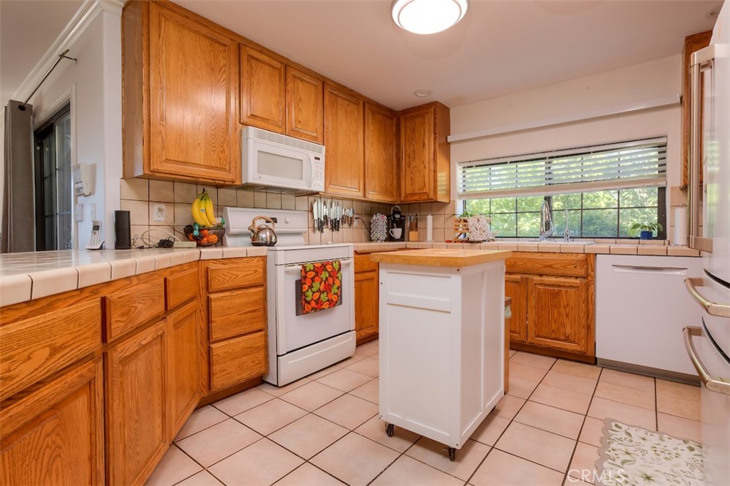 4965 Tami Property Photo 12
