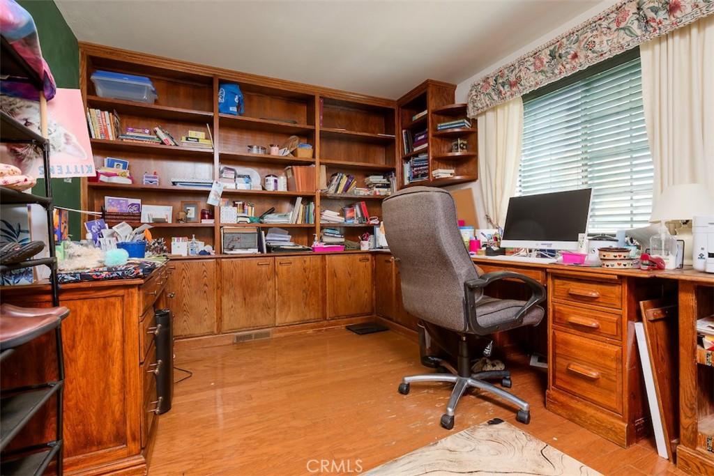 4965 Tami Property Photo 26