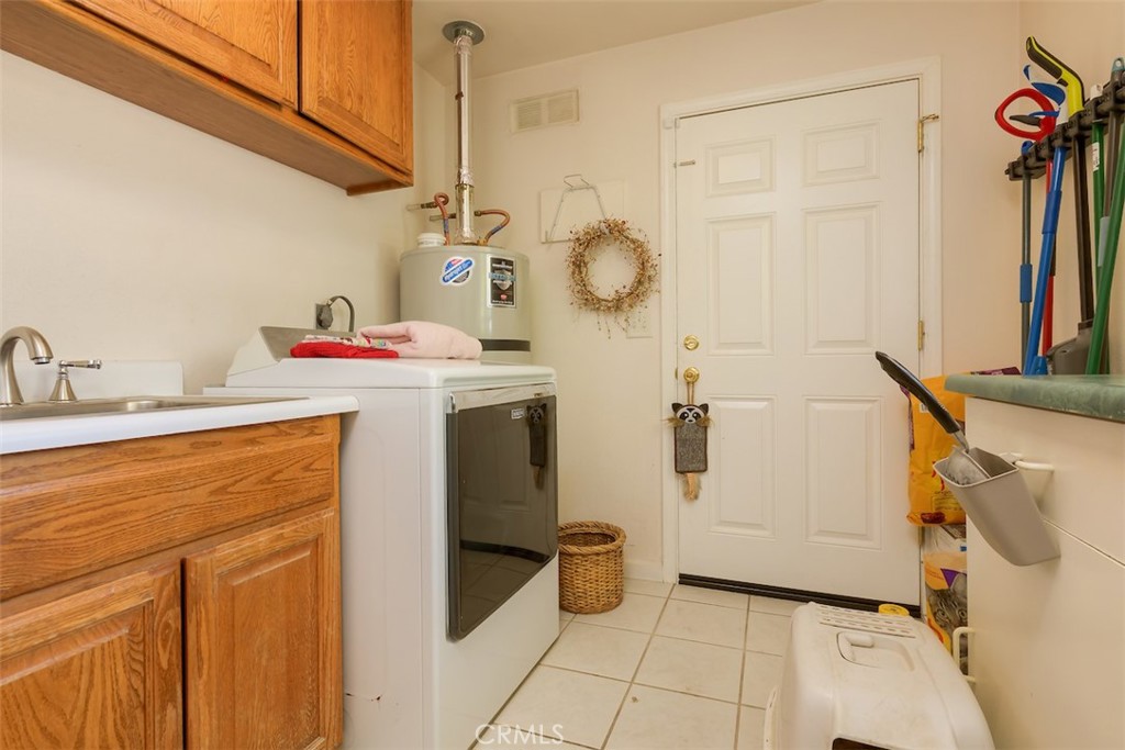 4965 Tami Property Photo 28