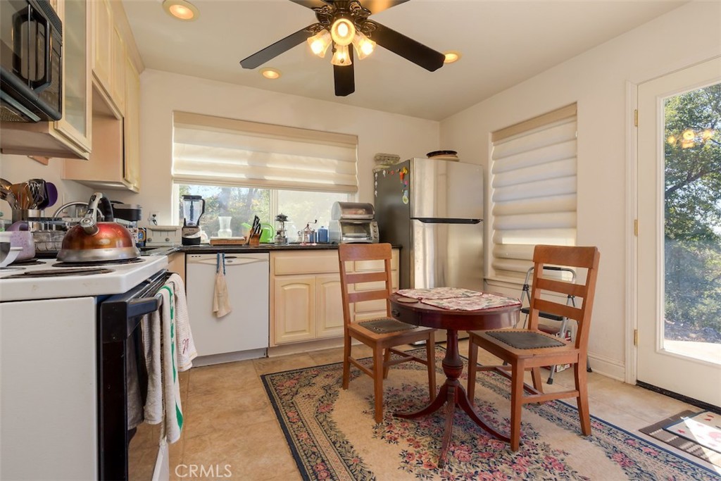 4965 Tami Property Photo 36