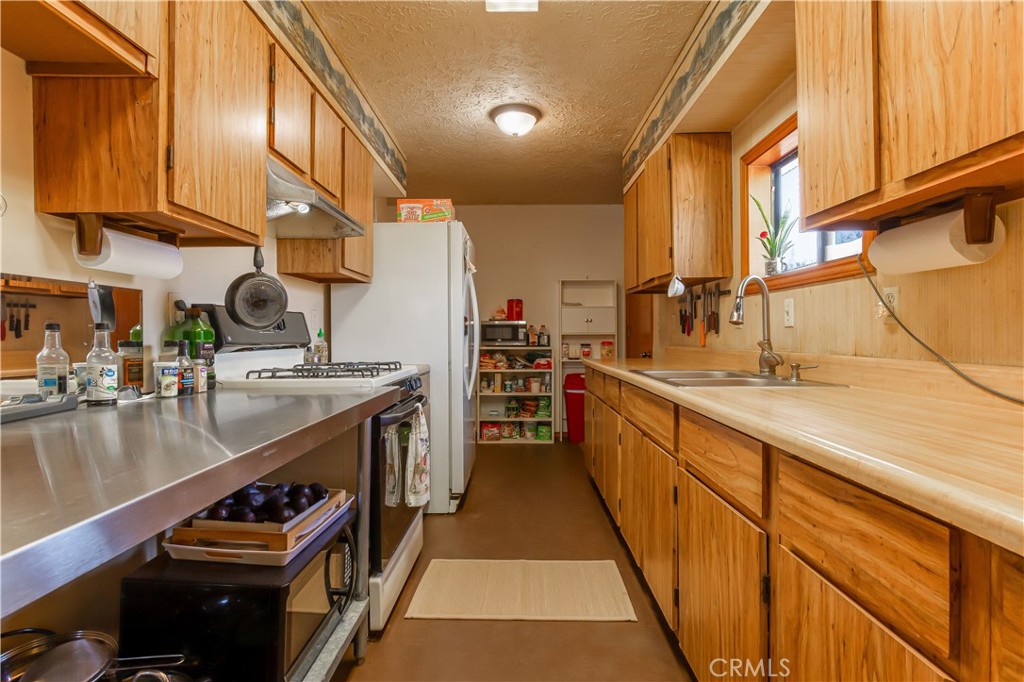 90 Mcdougall Property Photo 11