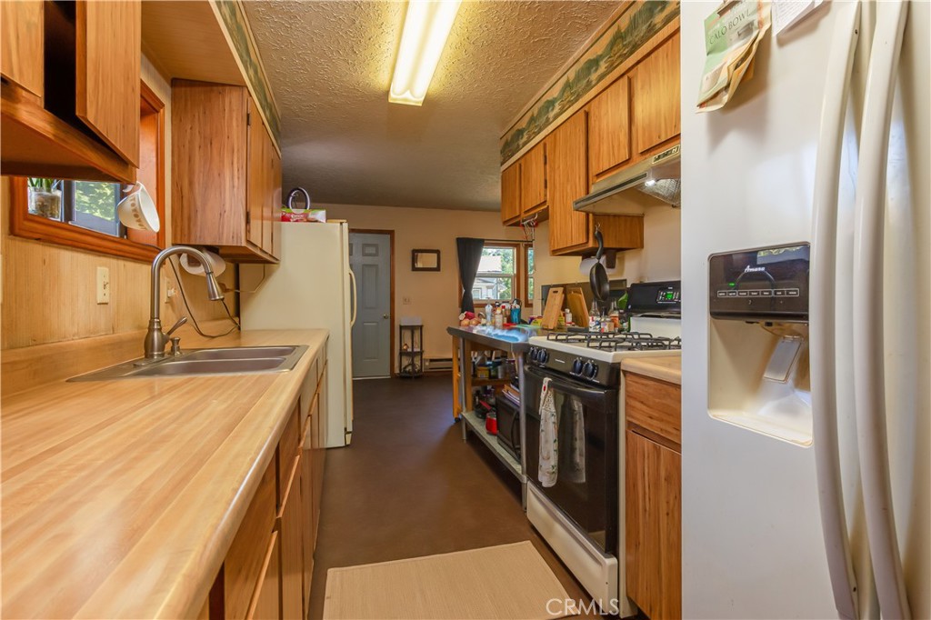 90 Mcdougall Property Photo 12