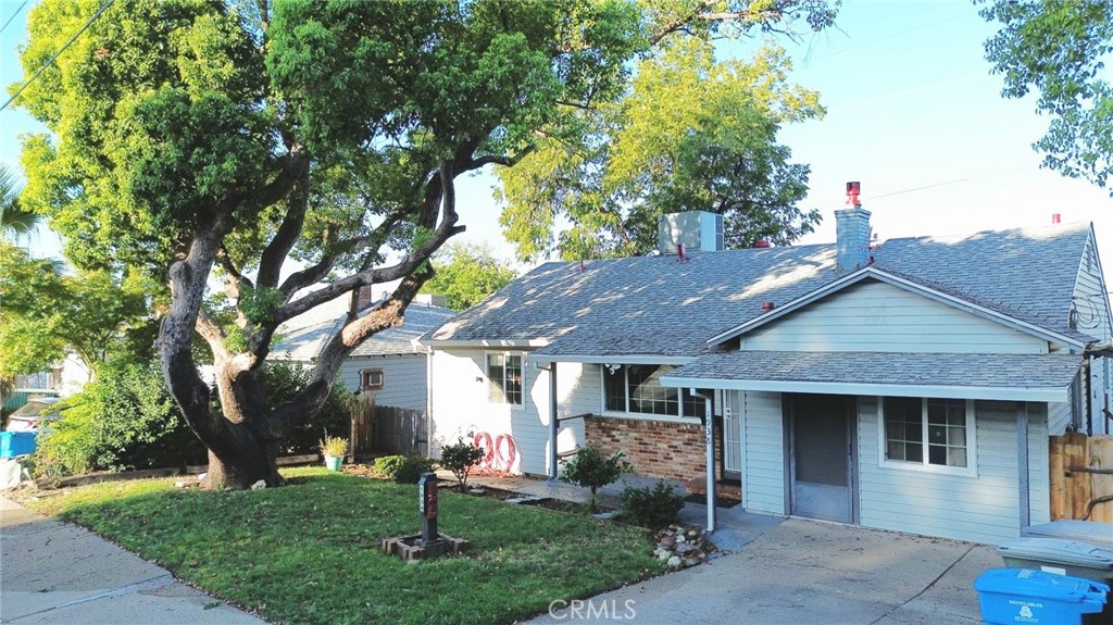 1938 Campbell Avenue Property Photo 1
