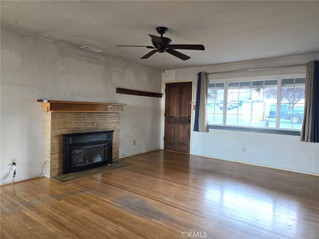 1938 Campbell Avenue Property Photo 6